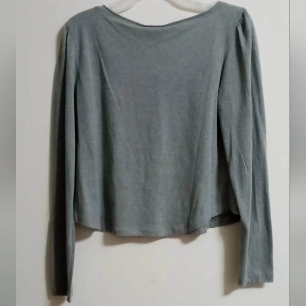 NWOT eye candy long sleeve crop tee top XL gray - Picture 2 of 4